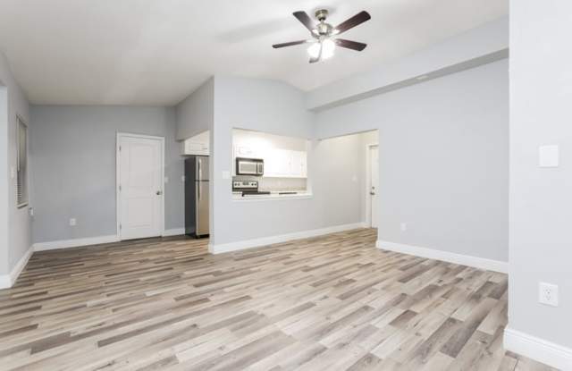 1542 Hudson Court Gallery 3