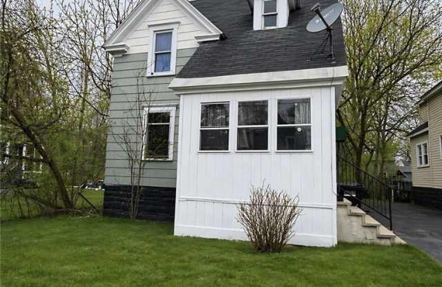 154 Seeley Avenue photos photos