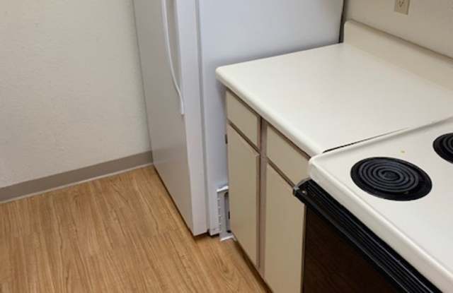 2nd Floor Condo in Gated Community Gallery 1