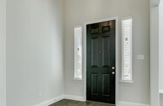 17832 Bottlebrush Drive Gallery 3
