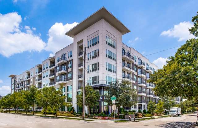 L2 Uptown photos photos