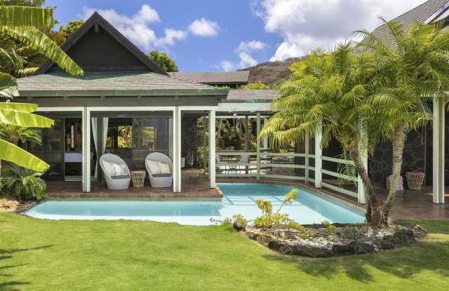 Lavish Oceanfront Estate w/Pool, Spa  AC - Close to Beaches: Maunalua Sunset photos photos