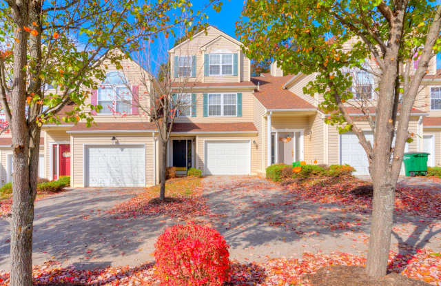 Huff Heritage Townhouse | 3 Bedrooms, 2.5 Bathrooms| August 14th photos photos