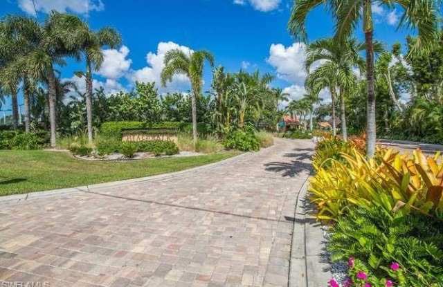 592 Beachwalk photos photos