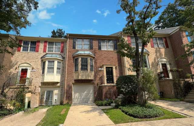 Charming 3 BR/2.5 BA Townhome in Silver Spring! - 12025 Saw Mill Court, Wheaton, MD 20902
