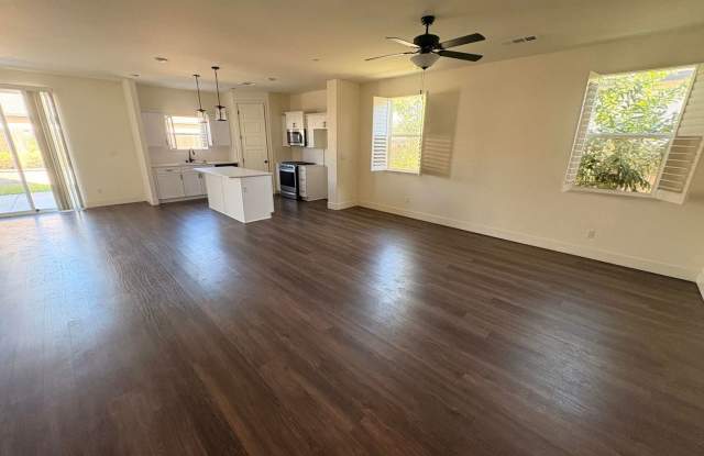 Cozy Home for rent in Visalia Gallery 4