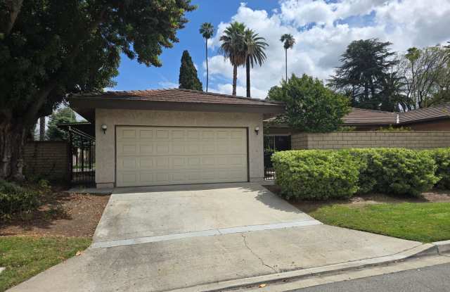 Victoria Neighborhood Single Story Home photos photos