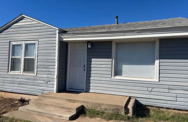 Super cute 2 bed  at the right place and price Gallery 1