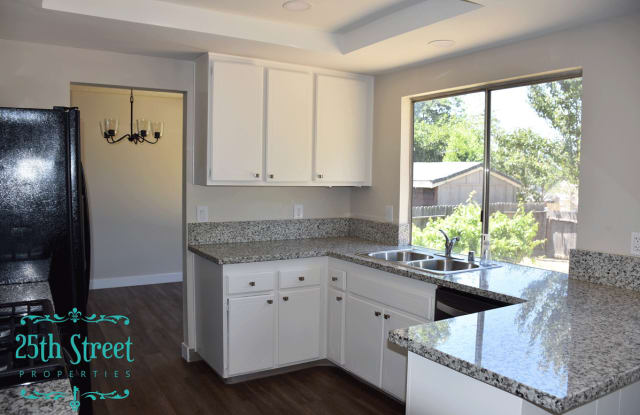 8117 Mesa Oak Way Gallery 2