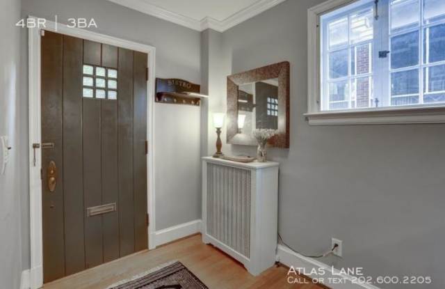 3617 Jocelyn St NW Gallery 3