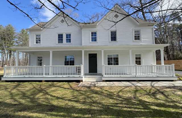 11 Towpath Road photos photos