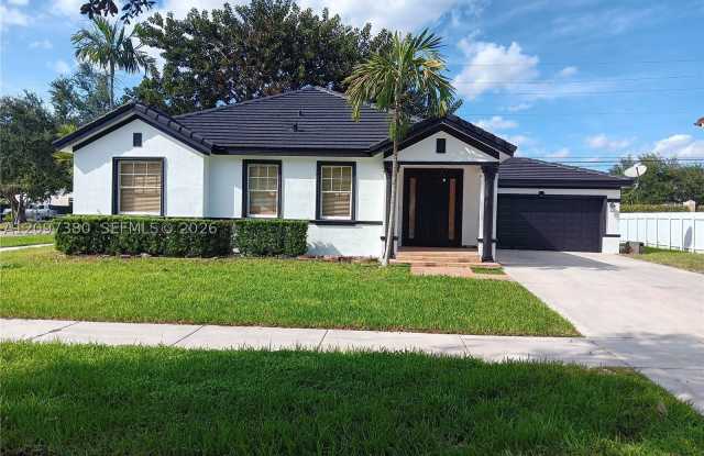 12971 SW 200th Ter Gallery 2