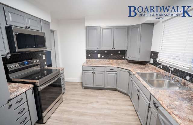 Newly Remodeled 3 Bedroom East of Harrison Blvd! - 1287 Douglas Street, Ogden, UT 84404