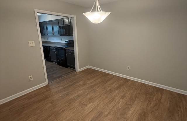 1223 Ash Circle - 1 Gallery 4