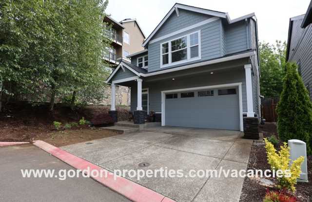 SE Golden Eagle Ln - 4 bedroom home in Happy Valley's Monterey Estates photos photos
