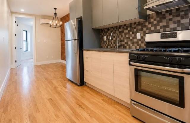 295 Bainbridge St photos photos