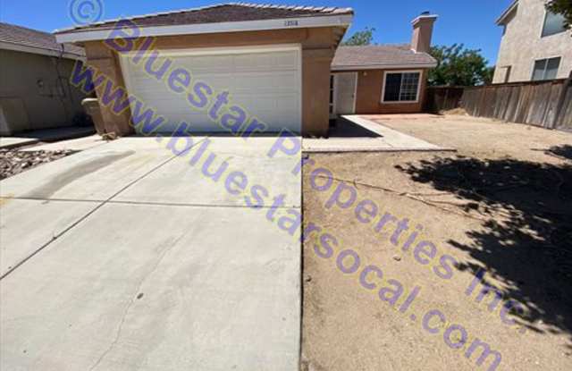 Now Renting Single Story Home with 2 Car Attached Garage In Hesperia!! photos photos Now Renting Single Story Home with 2 Car Attached Garage In Hesperia!! photos photos