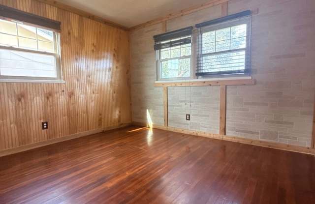 Charming 3BR House in Amarillo Gallery 3