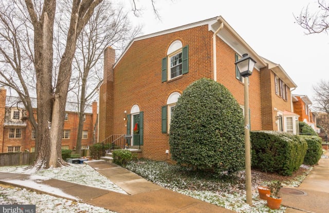 2667 CENTENNIAL COURT - 2667 Centennial Court, Alexandria, VA 22311