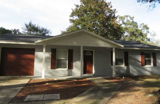 Cute 3/2 home in NE Ocala photos photos