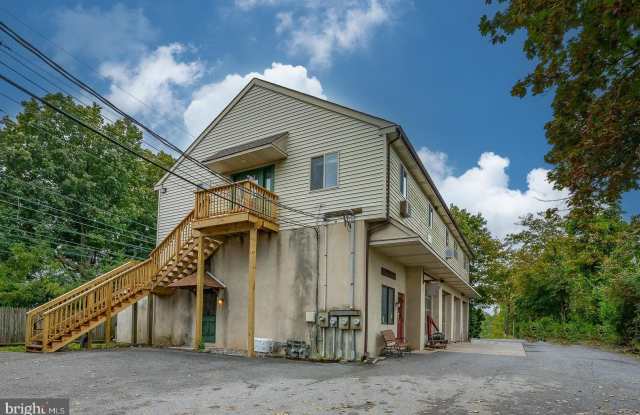 200 PENNSYLVANIA Avenue photos photos