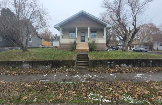 Spacious 2bd / 1Bath home in the Perry District! photos photos