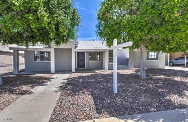 4831 N 13TH Avenue Gallery 2