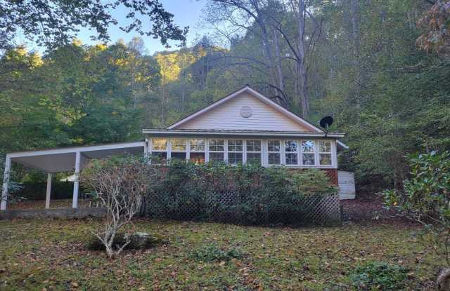 2 Bedroom 1 Bathroom house on Caney Fork photos photos 2 Bedroom 1 Bathroom house on Caney Fork photos photos