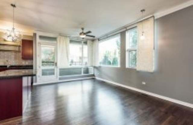 2065 North Kedzie Avenue Gallery 2