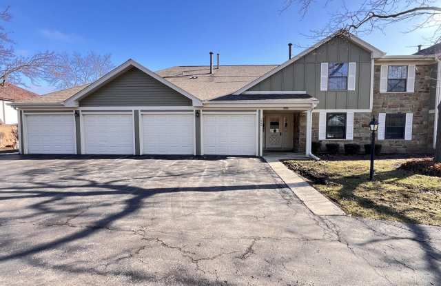 1542 Heather Court - 1542 Heather Court, Wheeling, IL 60090