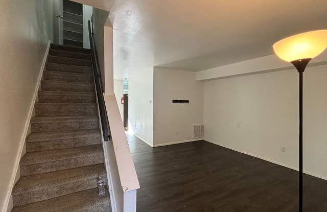 2404 BAYBERRY Court Gallery 4