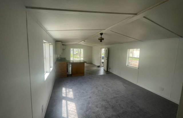 1806 E Webster Rd photos photos