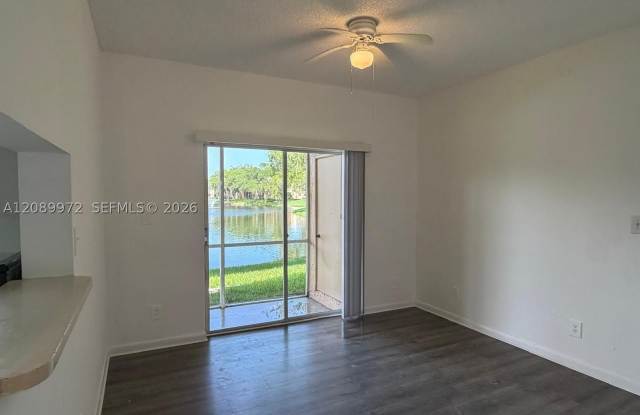 641 Cypress Lake Blvd Gallery 2