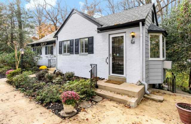 6423 EPPARD STREET Gallery 2