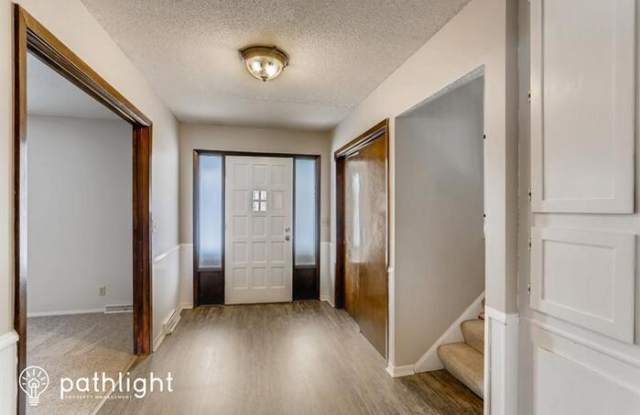 4717 Hamilton Road Gallery 2