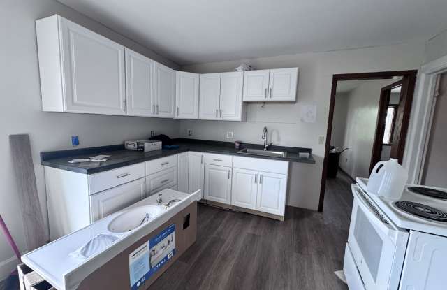 512 W Wisconsin St photos photos