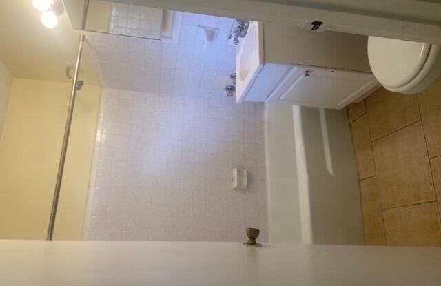 5409 Pinewood Avenue Gallery 2