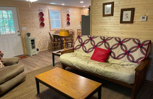 4361 East Fork Road Gallery 3