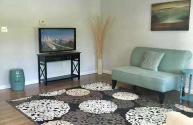 7417 FOXLEIGH WAY Gallery 3