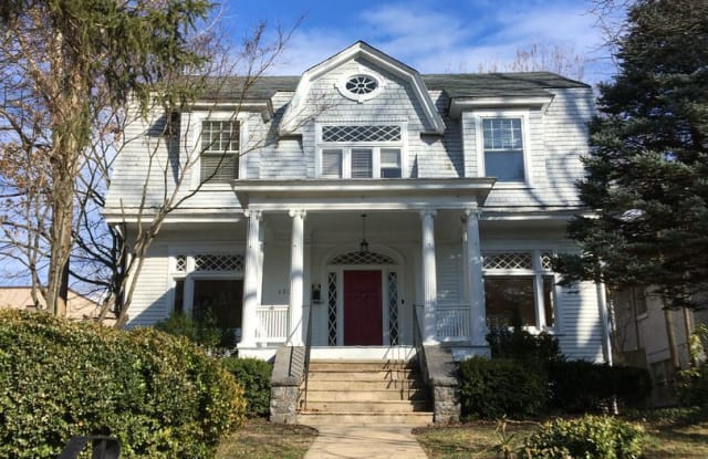 1324 3rd Street, SW - 1324 3rd Street Southwest, Roanoke, VA 24016