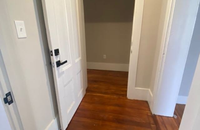 224 East Liberty - 2 Gallery 3