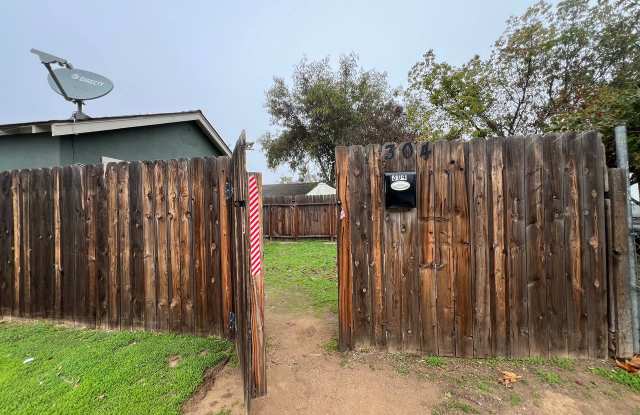 304 N Sierra Vista Ave Gallery 2