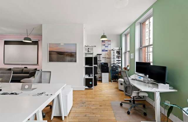 9 Great Jones Street Gallery 3