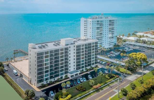 7100 SUNSHINE SKYWAY Lane S Gallery 2