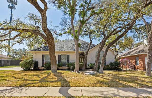 109 Riverview Dr Georgetown, TX 78628 photos photos