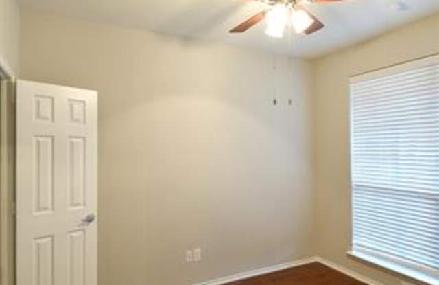 2203 Woodberry Drive Gallery 3