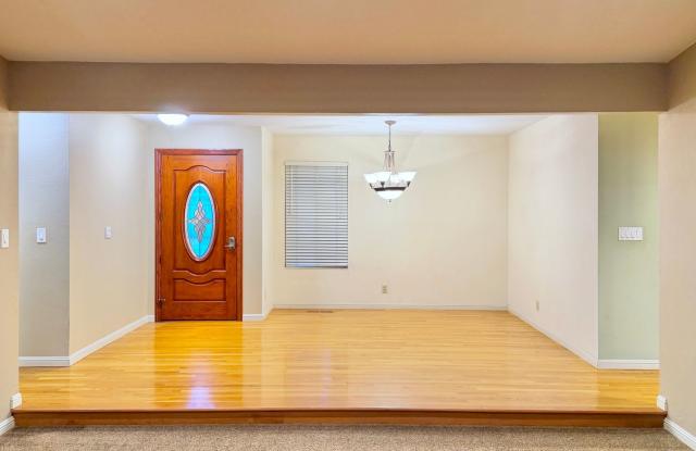 Home in Pleasanton Available Now! Gallery 3