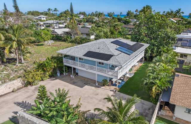 41-875 Kalaniana?ole Highway photos photos