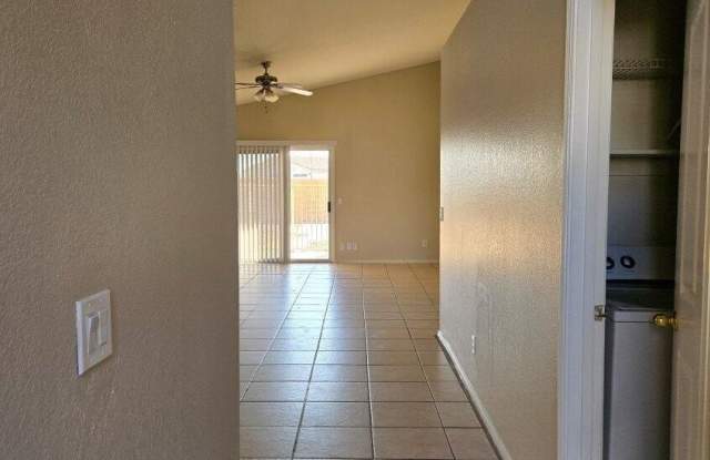 7931 W Kimberly Way Gallery 2