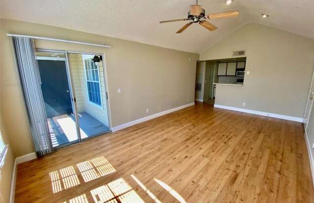 1049 S HIAWASSEE ROAD Gallery 4